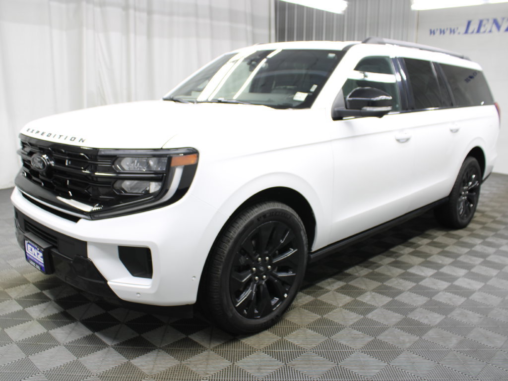 Used 2025 Ford Expedition Max Platinum w/ Stealth Appearance Package AWD/4WD image 9