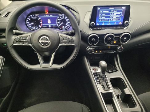 Used 2025 Nissan Sentra SV image 22