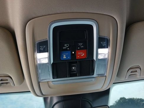 Used 2019 RAM 3500 Laramie AWD/4WD image 44