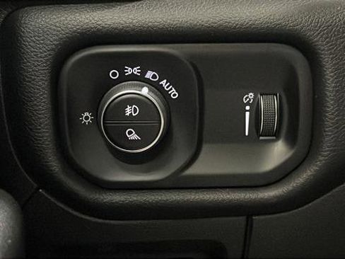 Used 2023 RAM 1500 Big Horn image 38