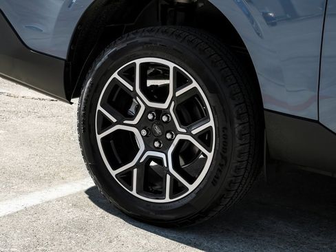 Used 2025 Ford Maverick Lariat w/ 4K Tow Package image 63