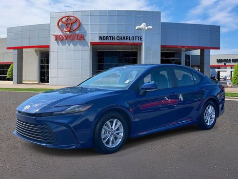 Used 2025 Toyota Camry LE w/ Convenience Package FWD image 3