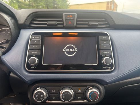 Used 2025 Nissan Versa SV FWD image 20