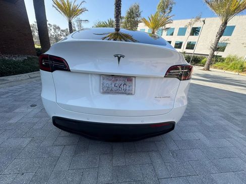 Used 2023 Tesla Model Y Long Range AWD/4WD image 6