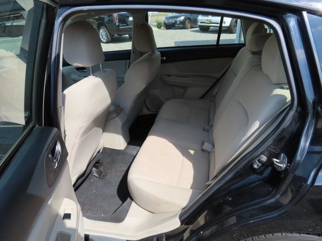 Used 2013 Subaru Impreza 2.0i Premium w/ Alloy Wheel Pkg + Moonroof AWD/4WD image 11