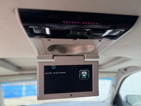 Used 2016 Chevrolet Tahoe LTZ image 17