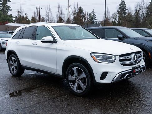 Used 2022 Mercedes-Benz GLC 300 4MATIC image 1
