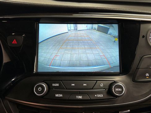 Used 2019 Buick Envision Essence FWD image 29