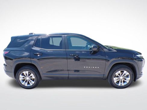 Used 2025 Chevrolet Equinox LT AWD/4WD image 6