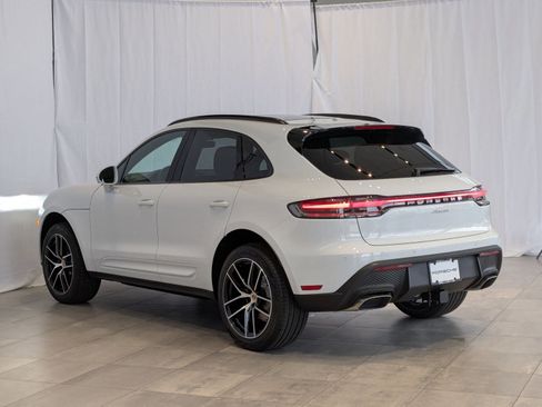 Used 2025 Porsche Macan image 3