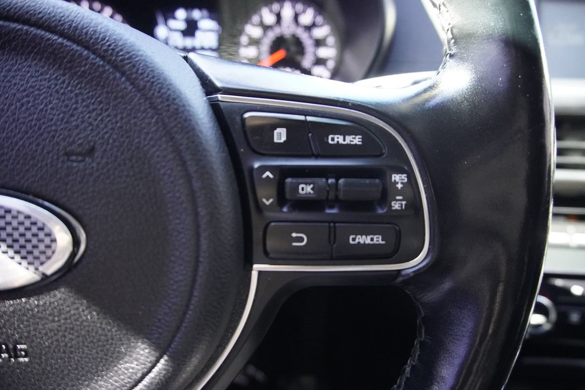 Used 2017 Kia Optima EX FWD image 16