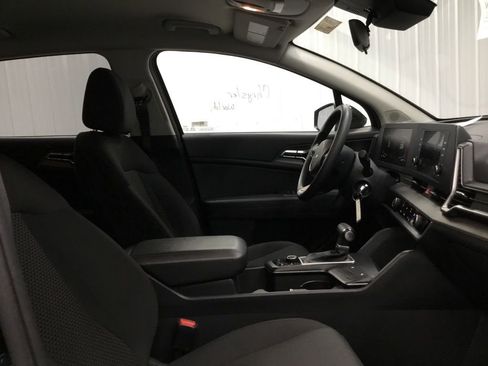 Used 2024 Kia Sportage LX AWD/4WD image 18