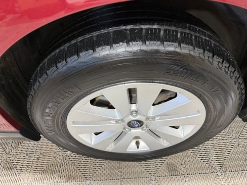 Used 2019 Subaru Outback 2.5i Premium image 27