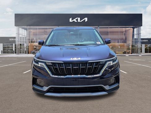 Certified 2022 Kia Carnival LX FWD image 7