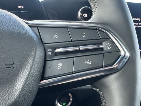 New 2025 Chevrolet Suburban Premier image 22