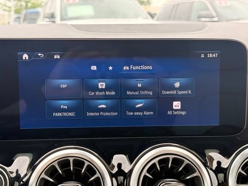 New 2026 Mercedes-Benz GLA 250 4MATIC image 23