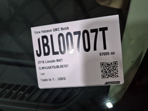 Used 2018 Lincoln MKT AWD image 35