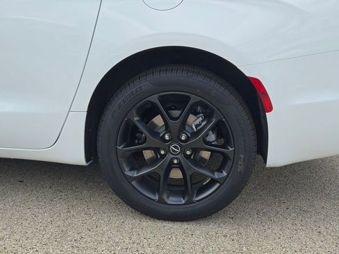 New 2026 Chrysler Pacifica Limited w/ S Appearance Package image 15