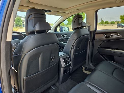 Used 2025 Kia Sportage EX w/ Premium Package AWD/4WD image 16