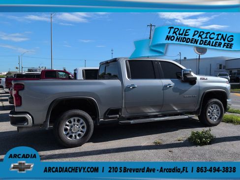 Used 2024 Chevrolet Silverado 2500 LTZ w/ LTZ Premium Package AWD/4WD image 3