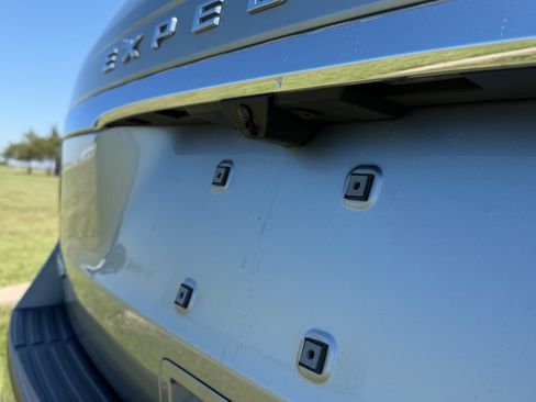 Used 2024 Ford Expedition Max Limited AWD/4WD image 9