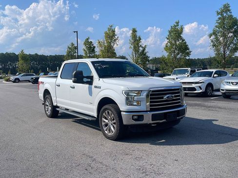 Used 2016 Ford F150 XLT w/ Equipment Group 302A Luxury AWD/4WD image 9