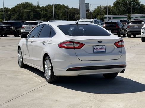 Used 2013 Ford Fusion SE FWD image 4