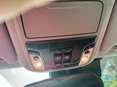 Used 2018 Honda Ridgeline RTL-E image 34