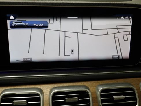 Used 2025 Mercedes-Benz GLS 450 GLS 450 image 9