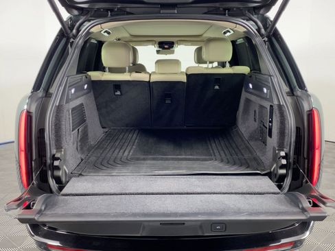 Used 2024 Land Rover Range Rover SE image 27