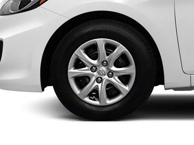 Used 2013 Hyundai Accent SE FWD image 10
