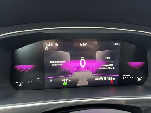 Certified 2024 Volkswagen Tiguan SE R-Line image 25