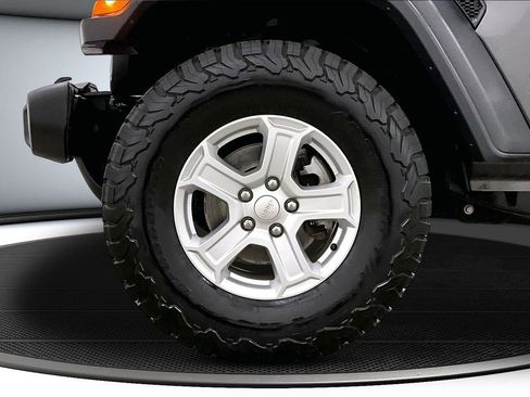 Used 2018 Jeep Wrangler Unlimited Sport S AWD/4WD image 33