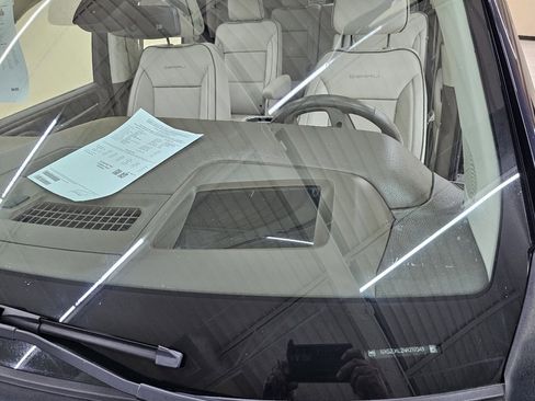 Used 2022 GMC Yukon Denali image 45