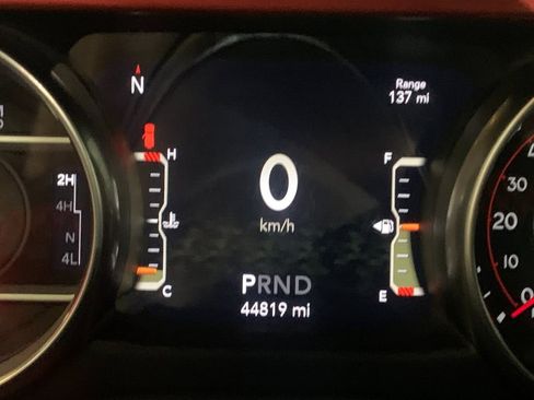 Used 2021 Jeep Wrangler Unlimited Rubicon AWD/4WD image 30