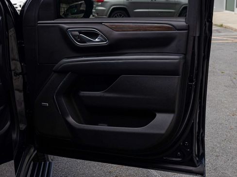 Used 2023 Chevrolet Tahoe High Country RWD image 13