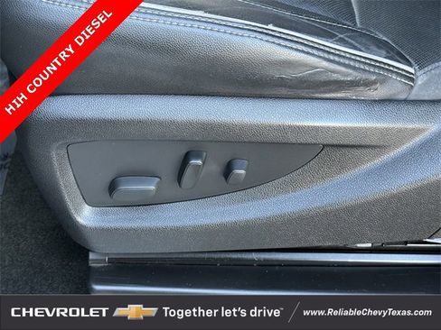 Used 2017 Chevrolet Silverado 2500 High Country w/ Duramax Plus Package image 26