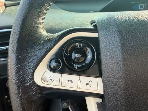 Used 2017 Toyota Prius Prime Plus w/ Carpet Mat Package FWD image 20