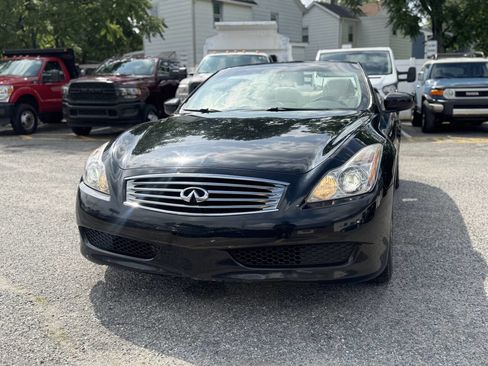 Used 2010 INFINITI G37 Sport w/ Premium Pkg image 2