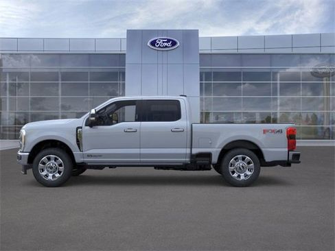 New 2026 Ford F250 Lariat w/ Lariat Premium Package image 3
