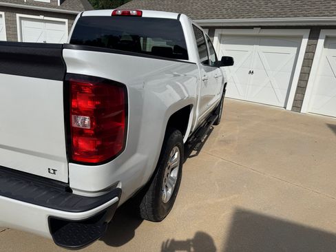 Used 2018 Chevrolet Silverado 1500 LT w/ All Star Edition image 38