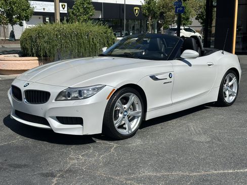 Used 2016 BMW Z4 sDrive28i RWD image 3