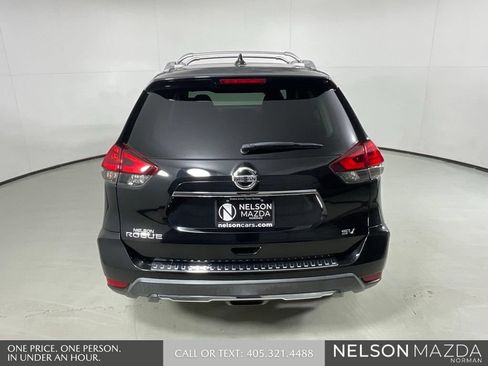 Used 2017 Nissan Rogue SV FWD image 7