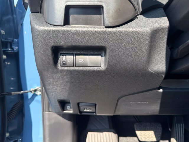 Used 2025 Toyota RAV4 SE AWD/4WD image 27