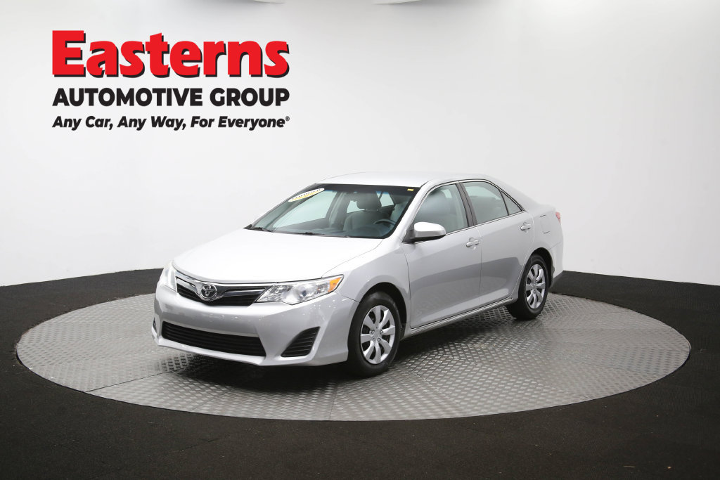 Used 2014 Toyota Camry LE FWD image 56
