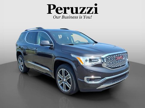 Used 2017 GMC Acadia Denali w/ Technology Package AWD/4WD image 1