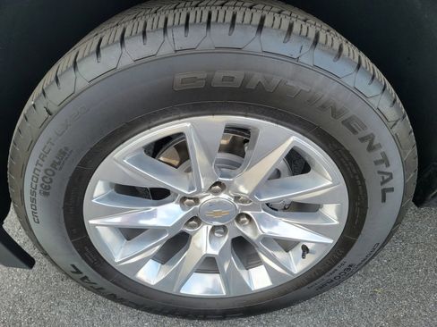 Used 2019 Chevrolet Suburban Premier image 33