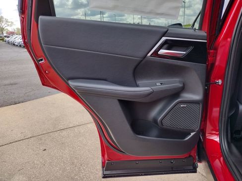 New 2026 Mitsubishi Outlander AWD image 31