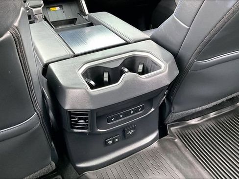 Used 2024 Toyota Tundra Platinum image 11