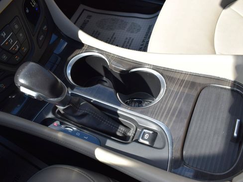 Used 2020 Buick Envision Essence AWD/4WD image 30